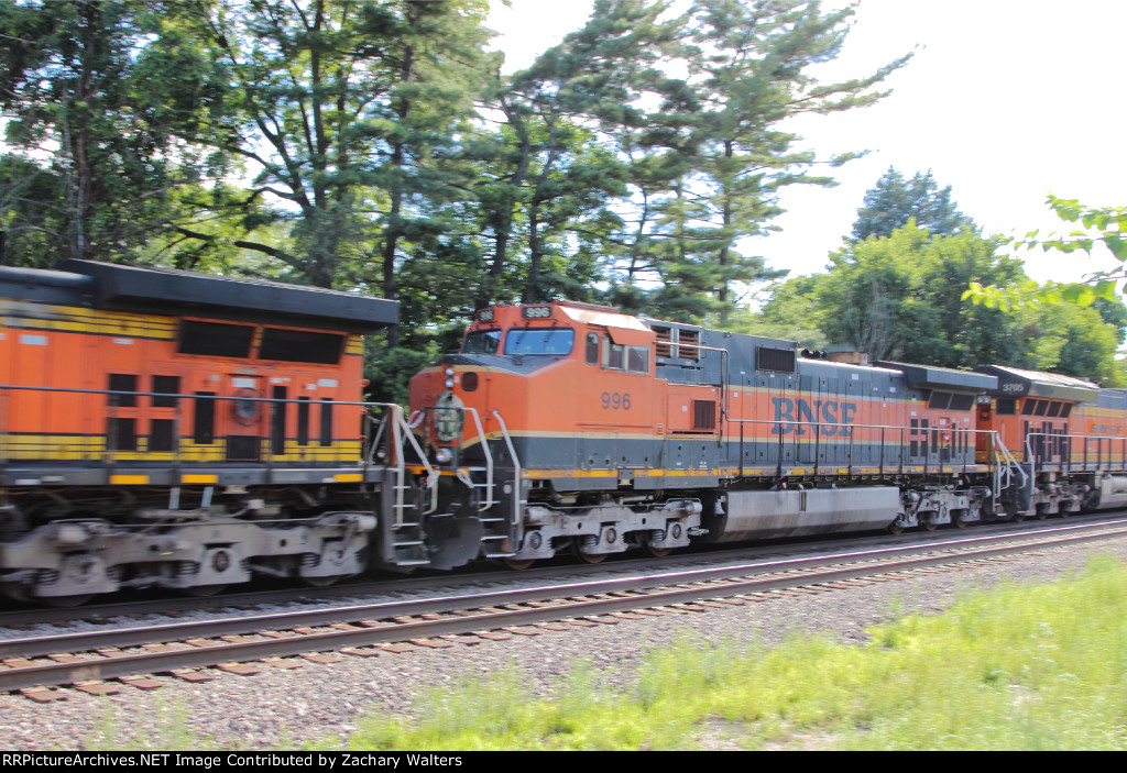 BNSF 996